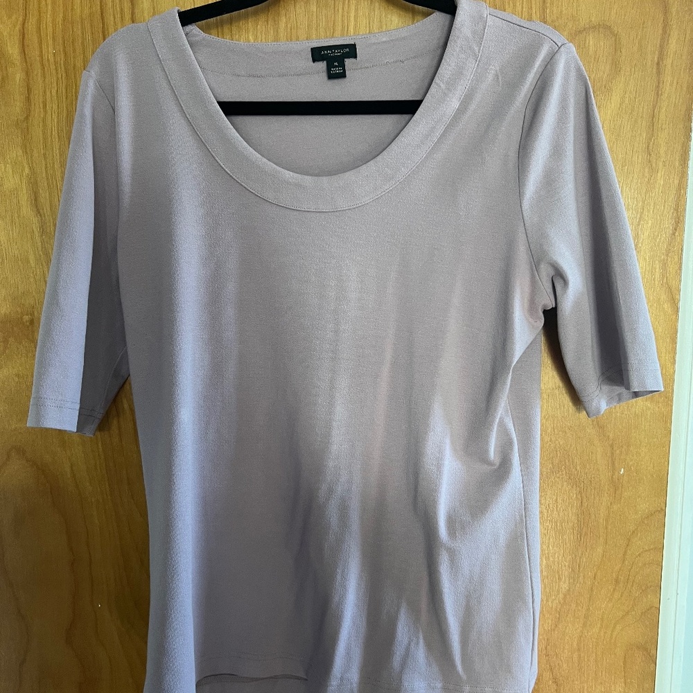 Ann Taylor 3/4 Length Scoop Neck